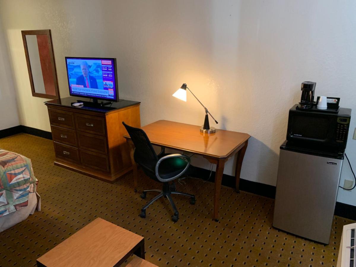 Brentwood Inn & Suites Hobbs Esterno foto