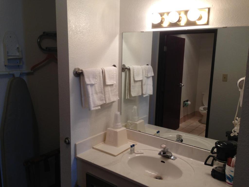 Brentwood Inn & Suites Hobbs Esterno foto